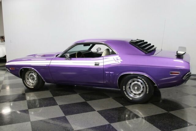 1971 Plum Crazy Dodge Challenger Hardtop