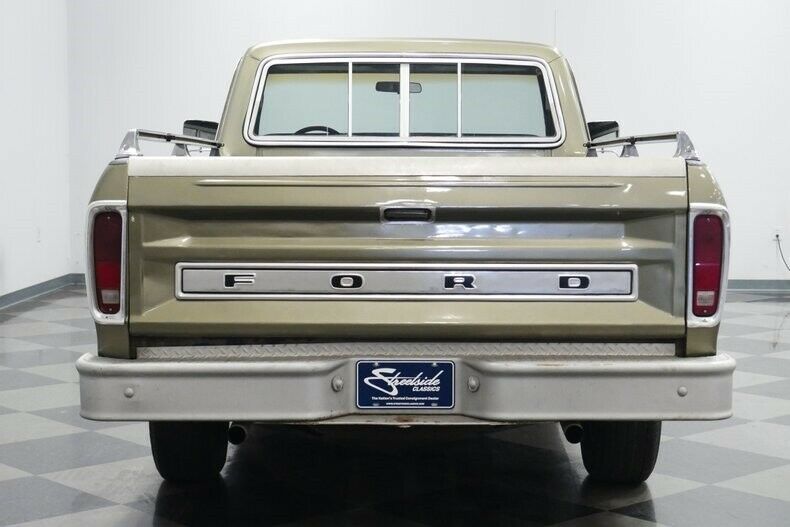 1977 Green Ford F-150 Pickup Truck