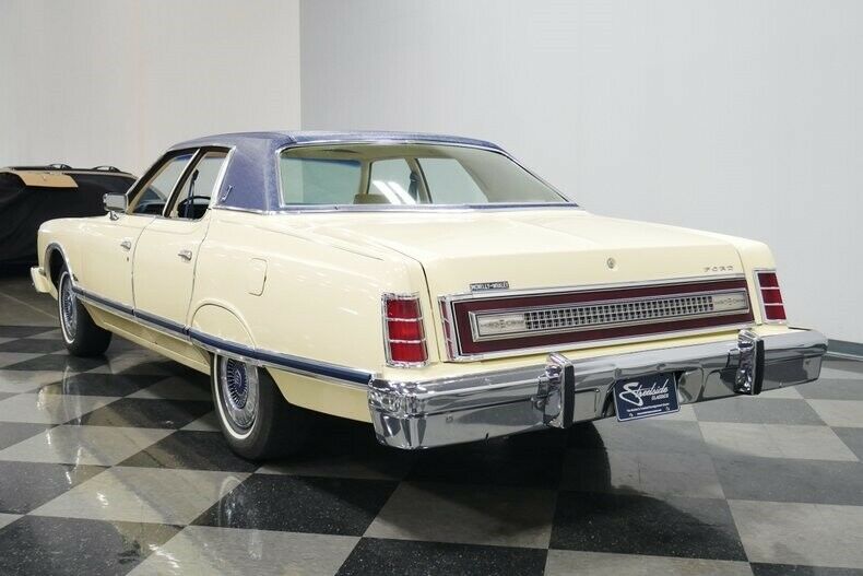 1977 Cream Ford LTD Sedan