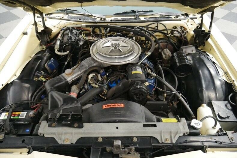 1977 Cream Ford LTD Sedan