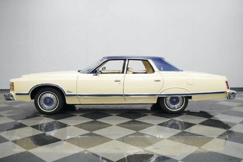1977 Cream Ford LTD Sedan