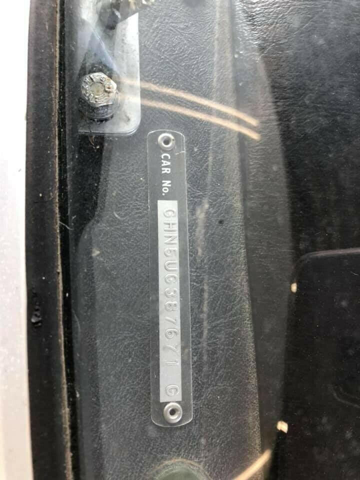 1976 White MG MGB Convertible