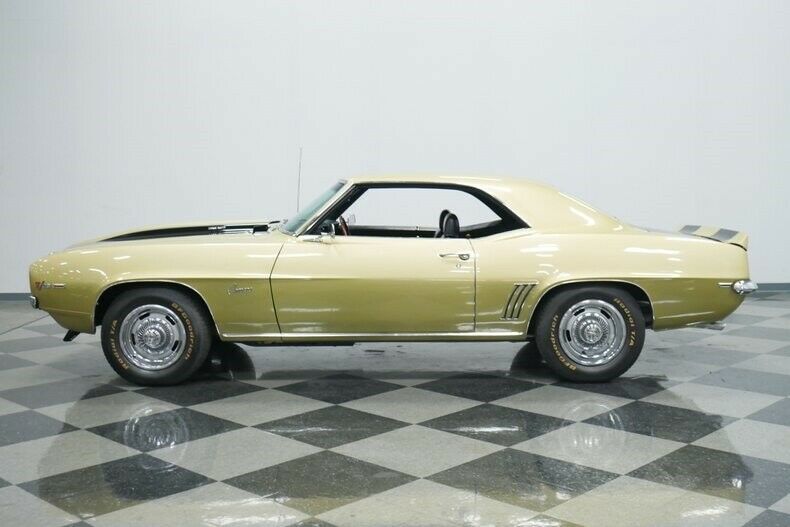 1969 Gold Chevrolet Camaro Coupe