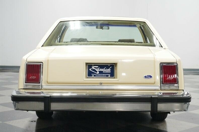 1982 Medium Fawn Ford LTD Coupe