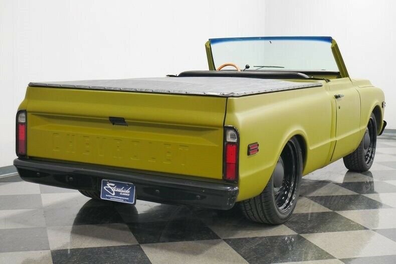 1971 Green Chevrolet C-10 Pickup Truck