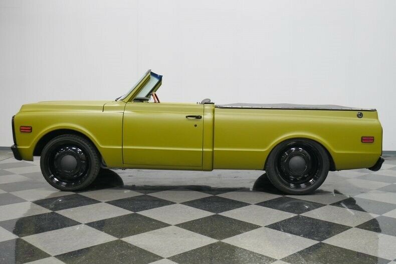1971 Green Chevrolet C-10 Pickup Truck