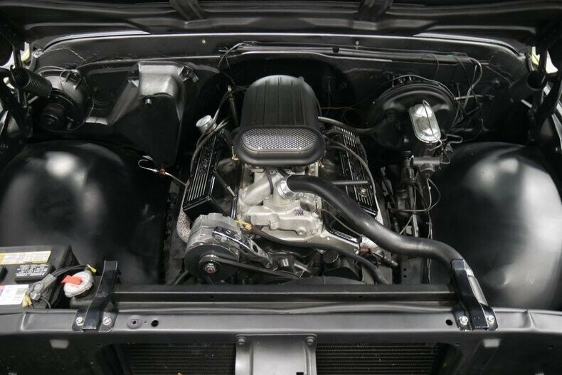 1971 Green Chevrolet C-10 Pickup Truck