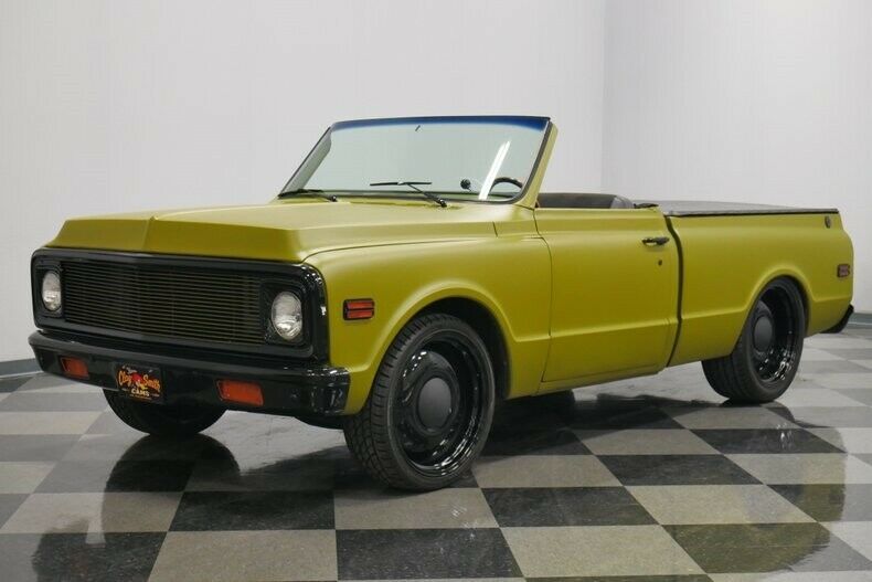 1971 Green Chevrolet C-10 Pickup Truck
