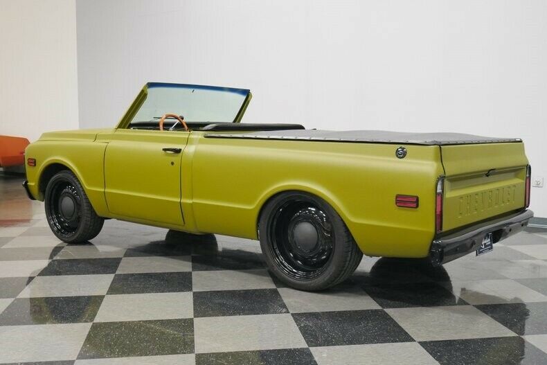 1971 Green Chevrolet C-10 Pickup Truck
