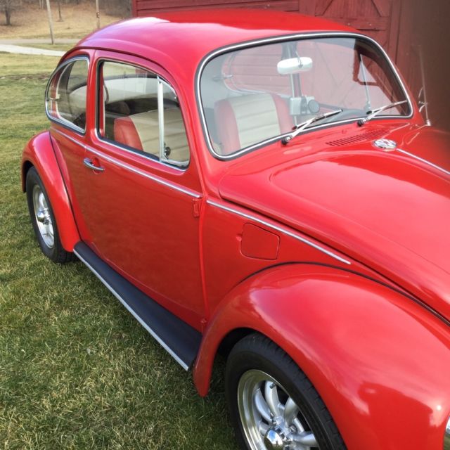 1962 White Volkswagen Beetle - Classic Sedan