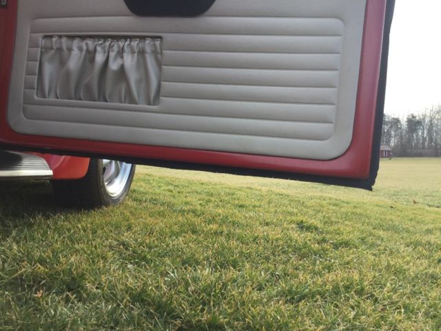 1962 White Volkswagen Beetle - Classic Sedan