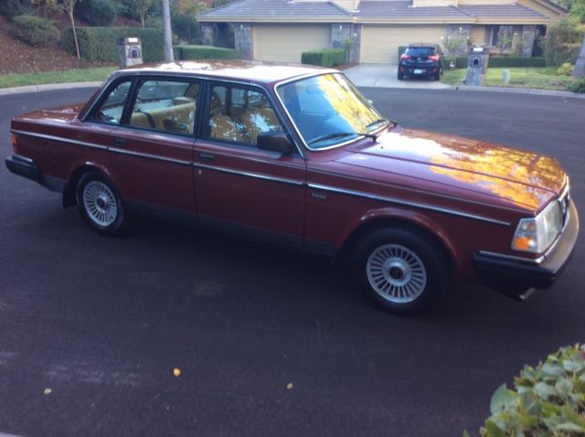 1986 Red Volvo 240 Sedan
