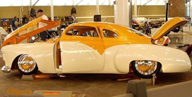 1949 Dreamsicle Oldsmobile Custom Cruiser