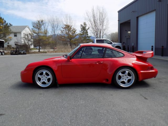 1983 Red Porsche 911