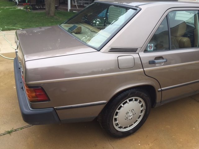 1987 Tan Mercedes-Benz 190-Series Sedan