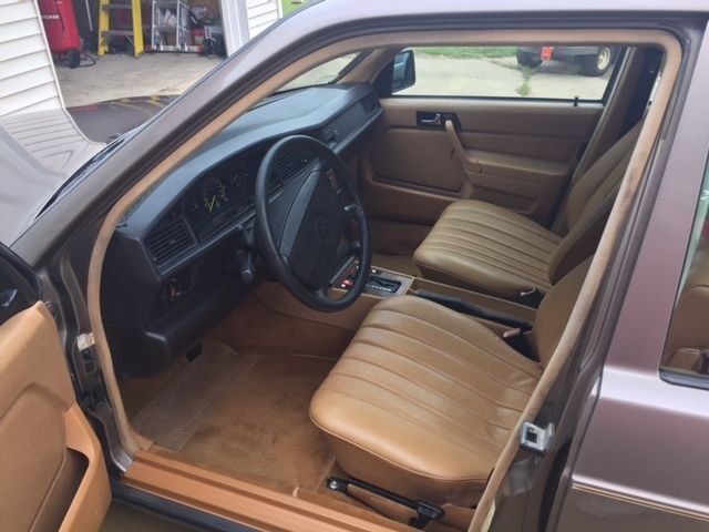 1987 Tan Mercedes-Benz 190-Series Sedan