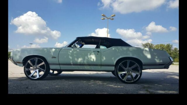 1970 Light mint green Oldsmobile Cutlass Convertible