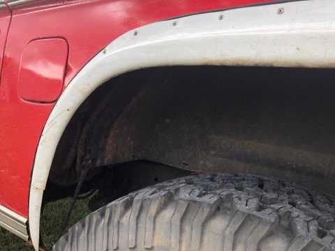 1977 Red Ford Bronco SUV