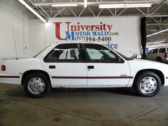 1993 Chevrolet Lumina Sedan