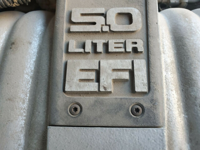 1987 Gray Ford Crown Victoria Sedan