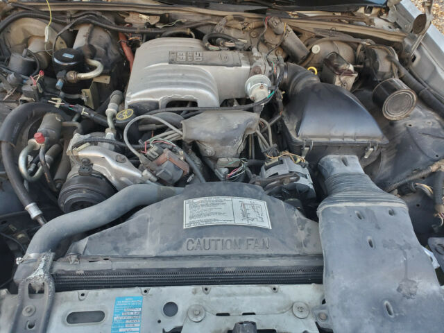 1987 Gray Ford Crown Victoria Sedan