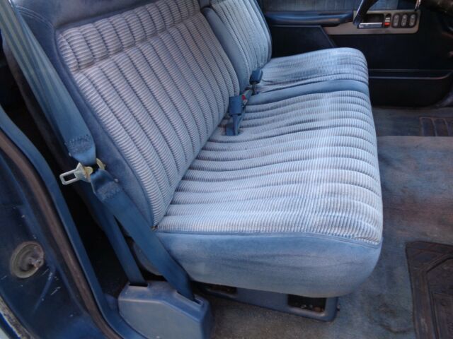 1990 Blue Chevrolet Silverado 1500 Standard Cab Pickup