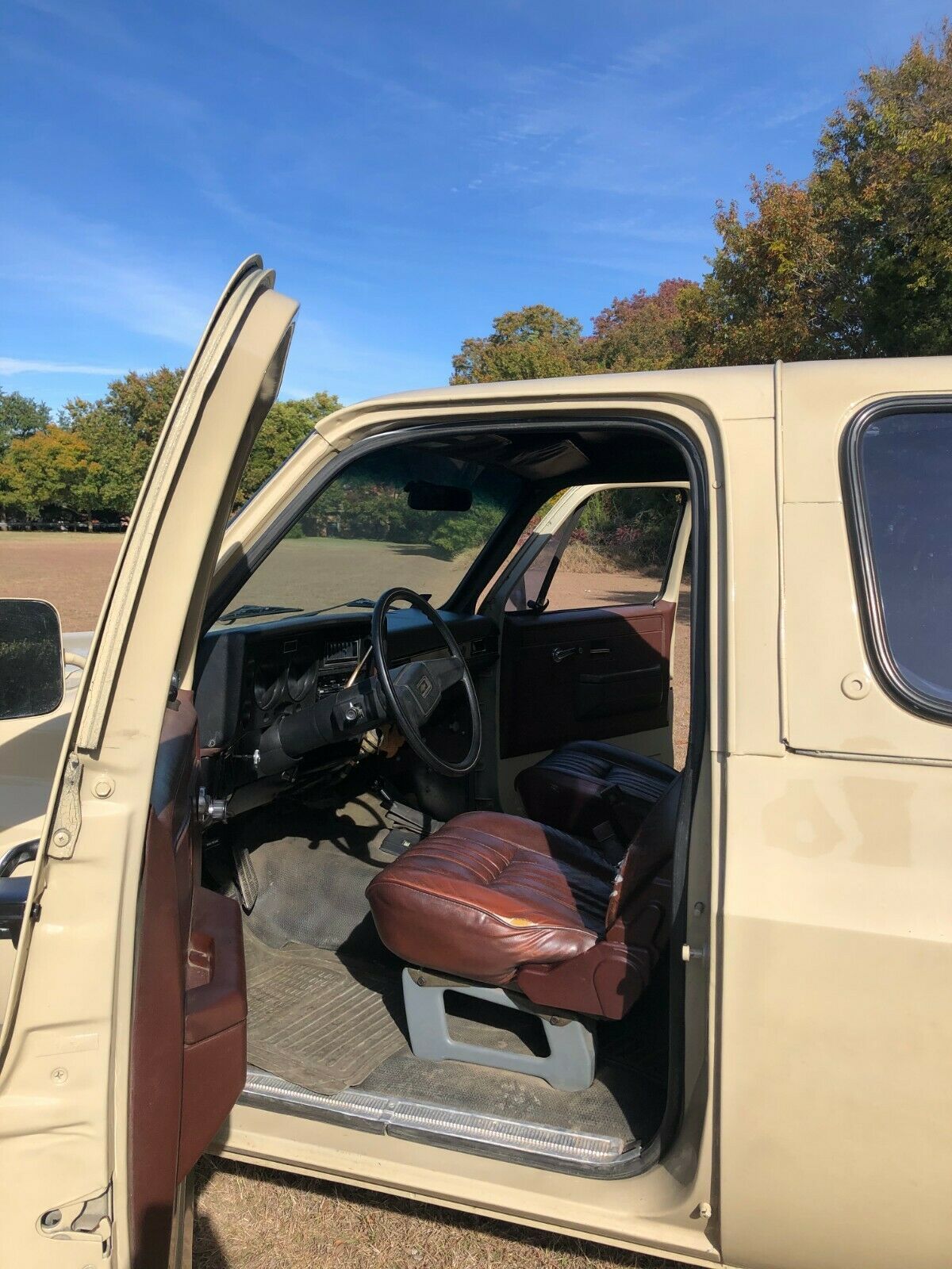 1986 Tan Chevrolet Blazer SUV