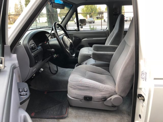 1994 White Ford F-250 Extended Cab Pickup