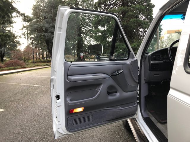 1994 White Ford F-250 Extended Cab Pickup