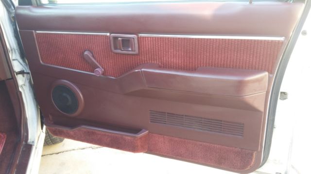 1992 White Nissan Other Pickups Extended Cab Pickup