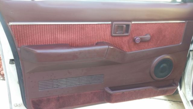 1992 White Nissan Other Pickups Extended Cab Pickup