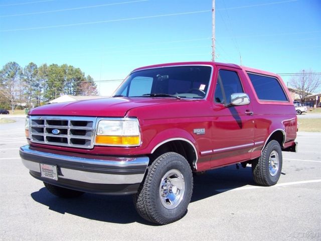 1993 Burgundy Ford Bronco SUV