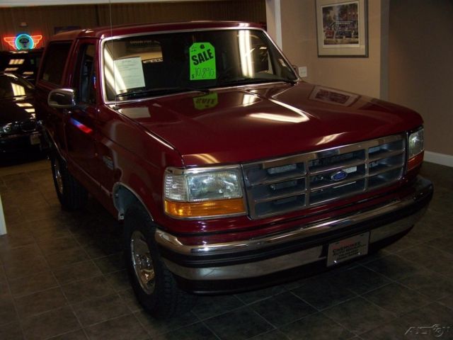 1993 Burgundy Ford Bronco SUV