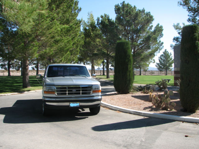 1994 Gray Ford F-150 Extended Cab Pickup