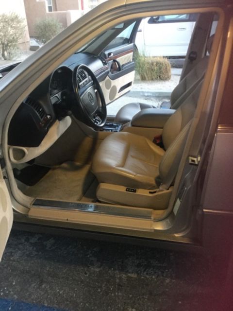 1992 Tan Mercedes-Benz 500-Series Cab & Chassis