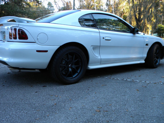 1994 White Ford Mustang Coupe
