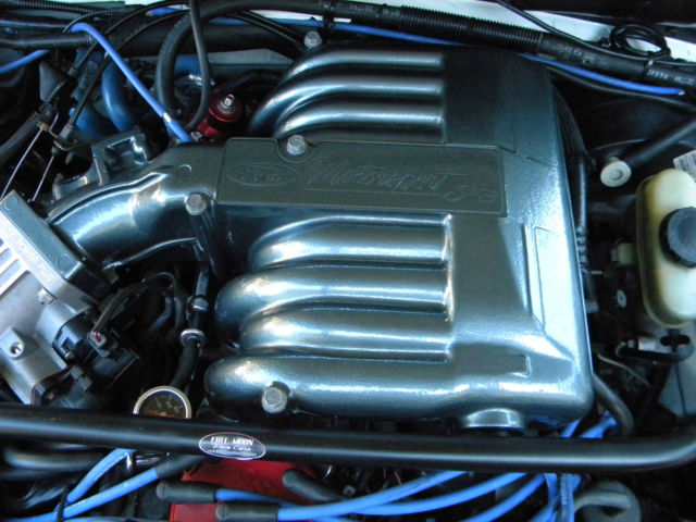 1994 White Ford Mustang Coupe