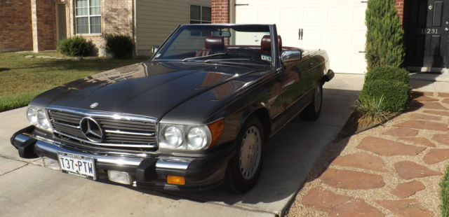 1986 Gray Mercedes-Benz SL-Class Convertible