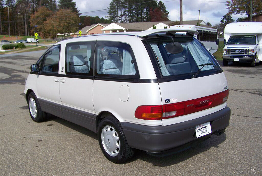1993 White Toyota Previa Minivan/Van