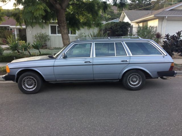 1983 silver Mercedes-Benz 300-Series station wagon