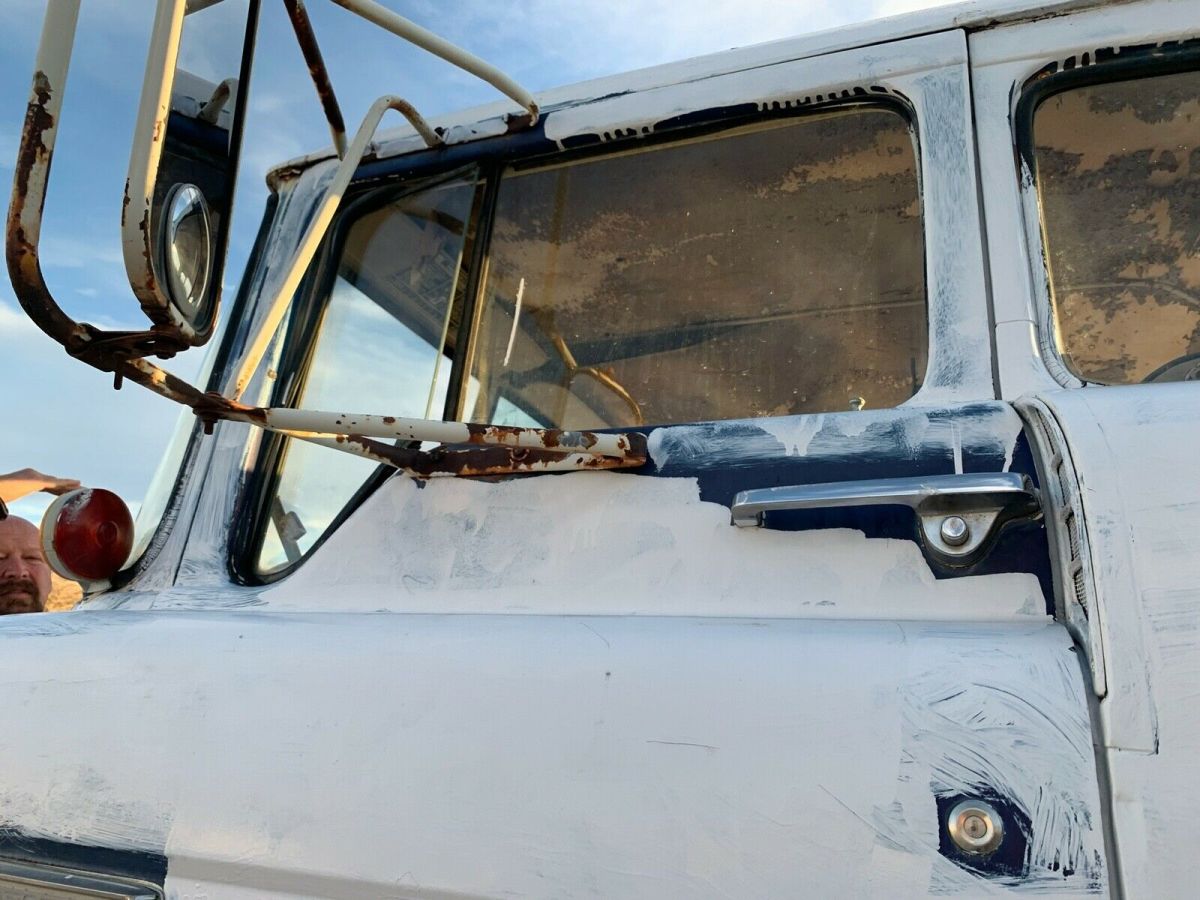 1979 White Ford Other Cab & Chassis