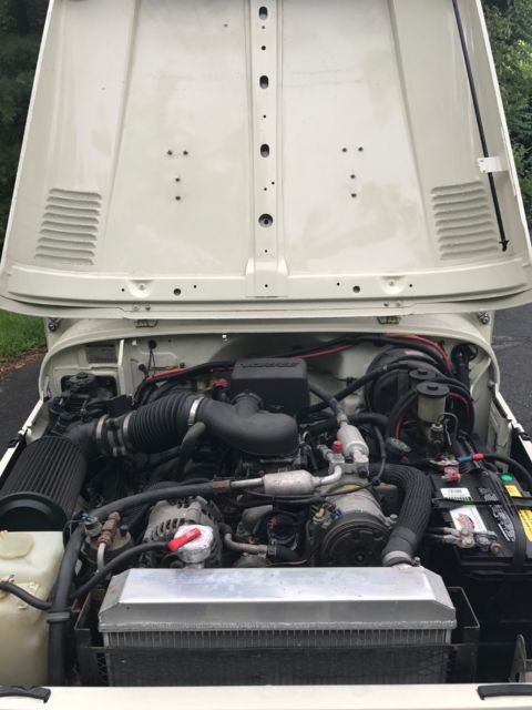 1979 White Toyota Land Cruiser SUV