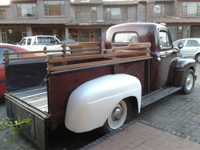 1951 Red wine & White Ford F-3