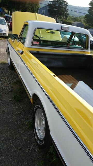 1971 yellow / white Chevrolet C-10 Standard Cab Pickup