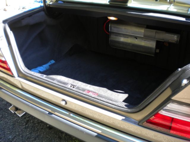 1992 Sand Mercedes-Benz 400-Series Sedan