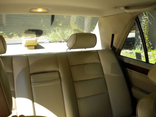 1992 Sand Mercedes-Benz 400-Series Sedan