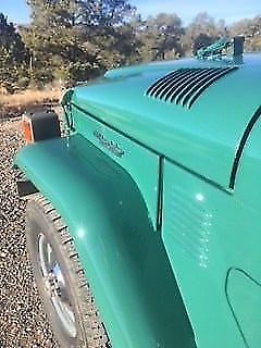 1975 Green Toyota Land Cruiser SUV