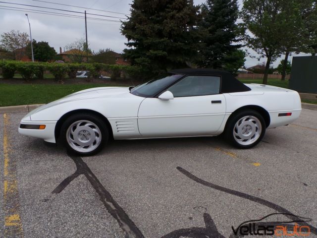 1991 White Chevrolet Corvette Convertible