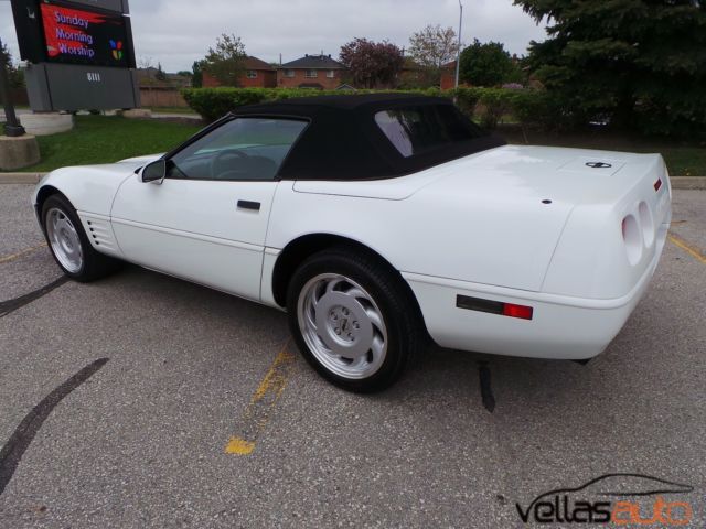 1991 White Chevrolet Corvette Convertible