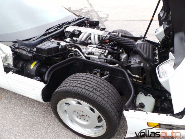 1991 White Chevrolet Corvette Convertible